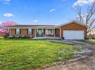 455 Davis Ln, Winchester, KY 40391