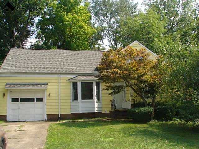 1st image of 226 Grand Blvd