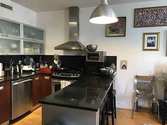 Rented by Corcoran | media 15