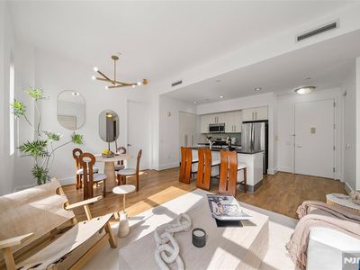 4 Beacon Way APT 1410, Jersey City, NJ, 07304