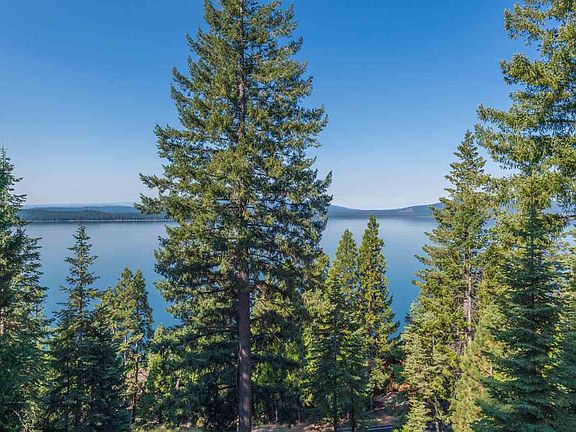 3rd image of 767 Lassen View Dr