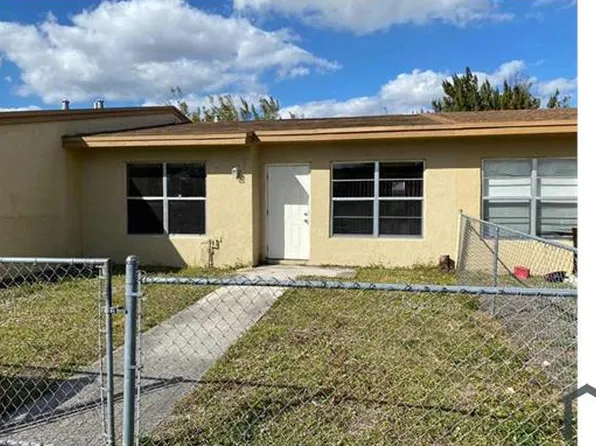 3817 NW 213th Ter, Miami Gardens, FL 33055