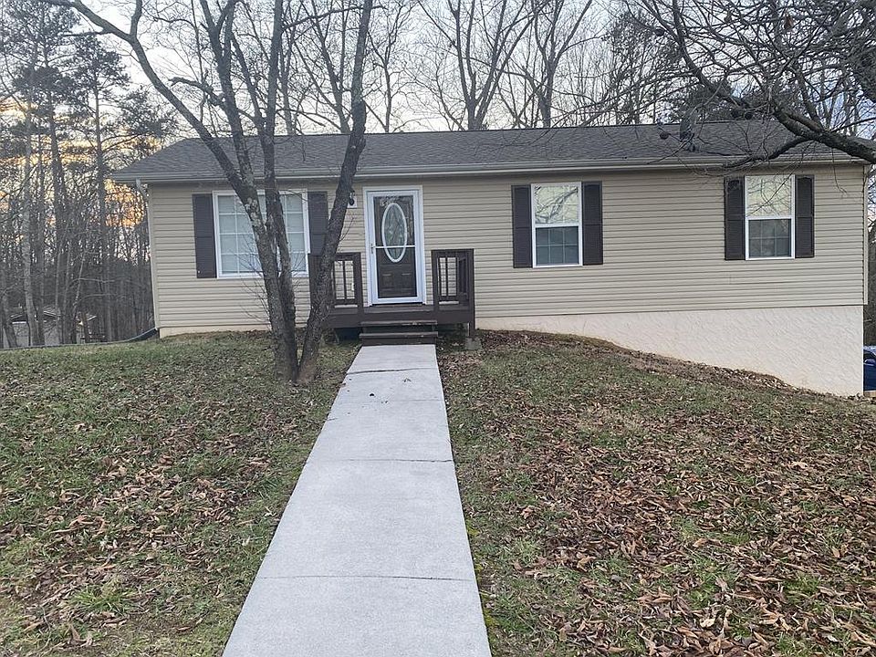 1st image of 3122 Somerset Dr SE