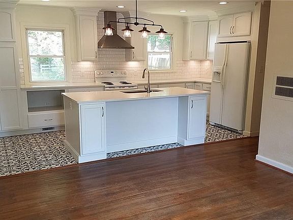 2nd image of 4424 Bowden Ave