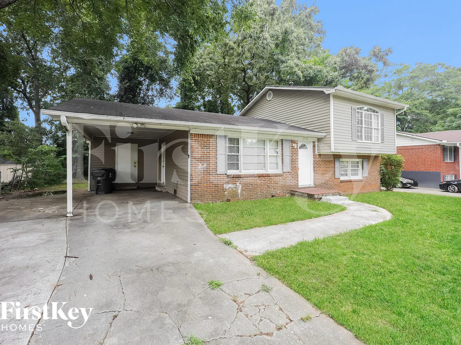 3 bed, 1.5 bath, 1300 sqft, $1,800 — Photo 2