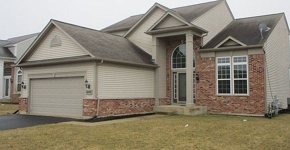 3rd image of 2448 Woodside Dr