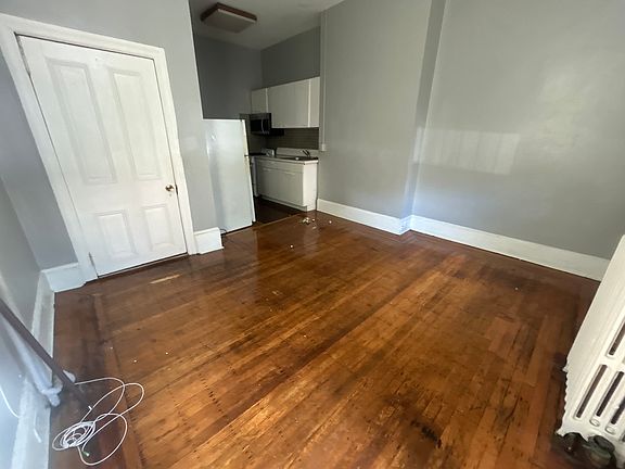 5th image of 3308 Hamilton St #1B
