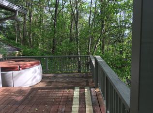 2 Westhaven Dr, Asheville, NC 28804