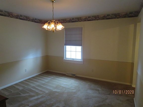 4th image of 6108 Oakhaven Dr