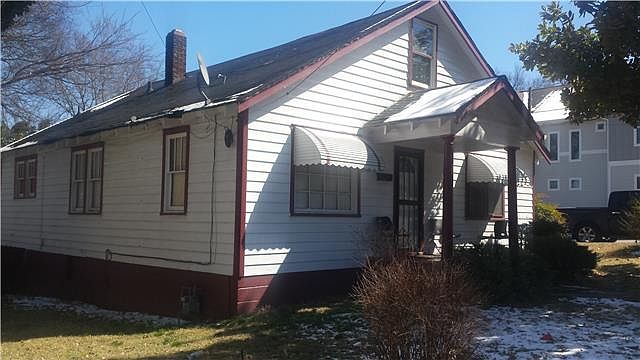 1st image of 301 N 9th St