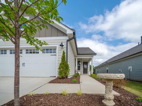 212 War Admiral Dr, Clayton, NC 27520