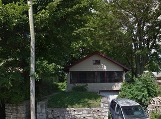 2406 Oakley Ave, Kansas City, MO 64127
