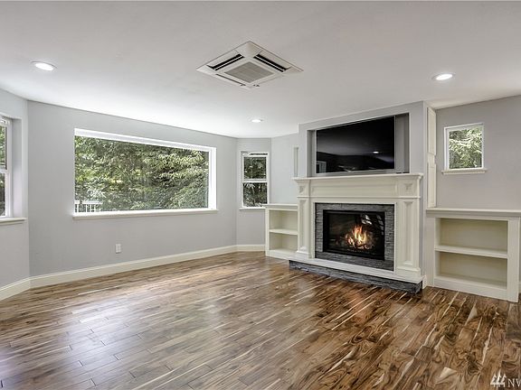 2nd image of 1274 Shearwater Ln NW