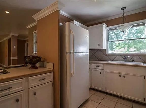 2nd image of 4710 Fieldwood Ln