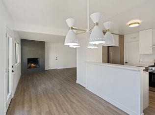 592 Hamilton St, Costa Mesa, CA 92627