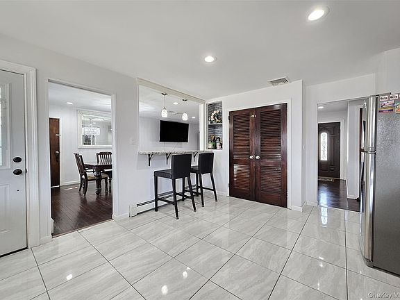 4th image of 310 Browns Road