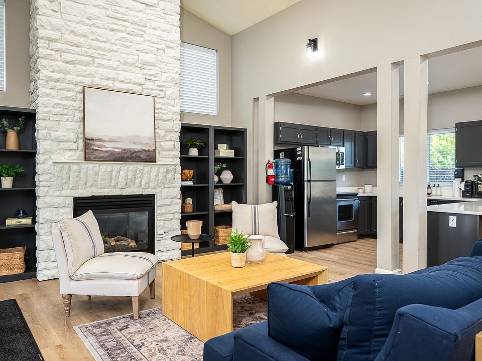 Center Pointe | Clubhouse