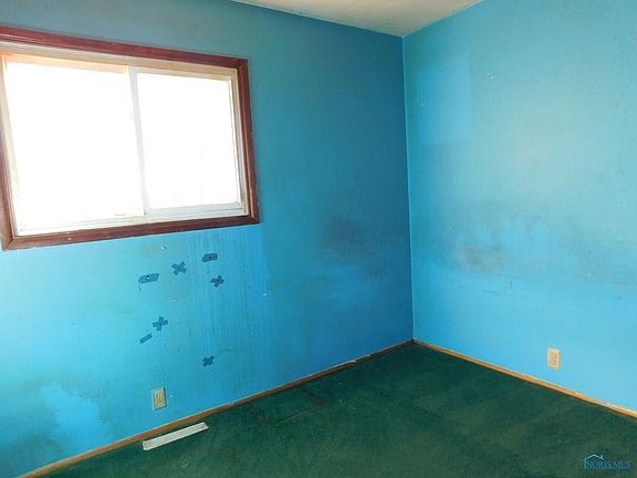 2nd image of 207 Hinkle Ave