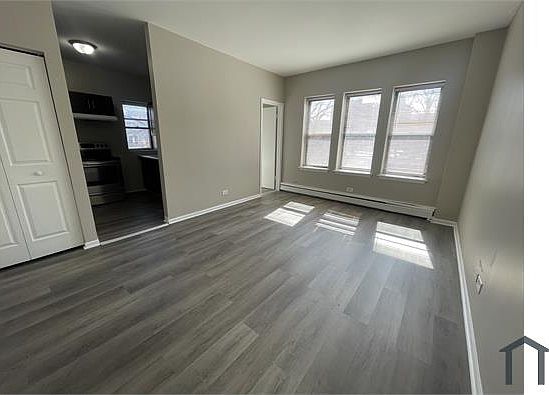 4th image of 6811 S Paxton Ave APT 202