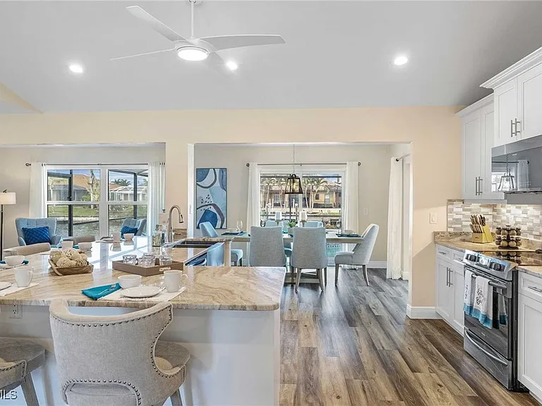 2307 SW 40th St — Photo 33