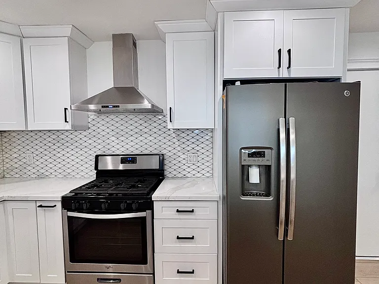 5009 Lyng Dr — Photo 6