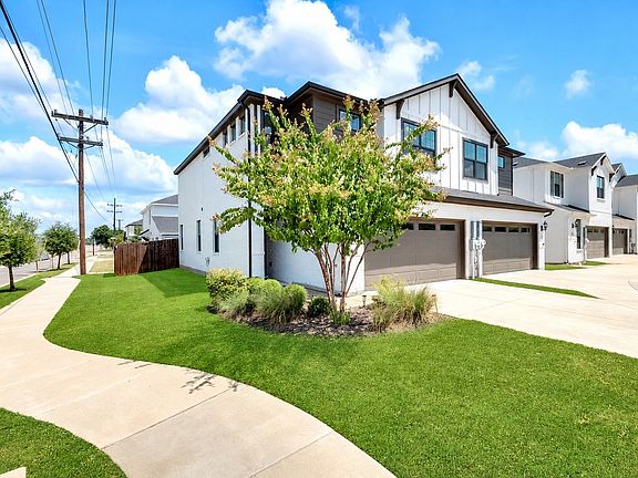 3rd image of 1109 Rusk Way