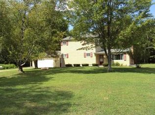 2209 E Bombay Rd, Midland, MI 48642