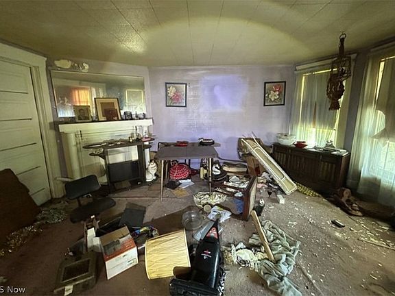 4th image of 2249 E 81st St