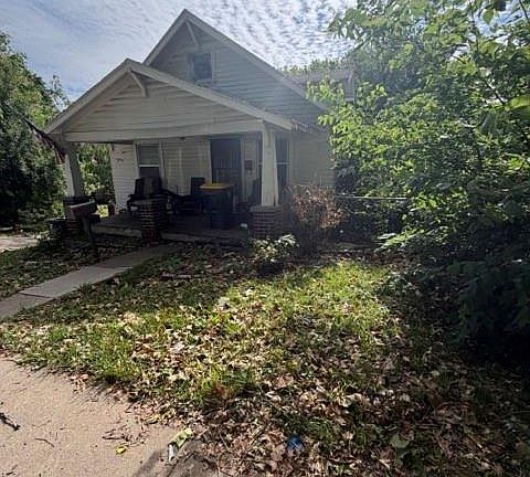 5th image of 1307 Belmont Ave