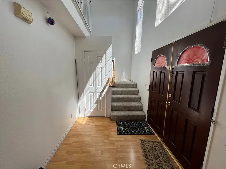 4246 La Rica Ave #A — Photo 2
