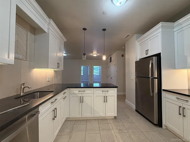 125 Main St #A — Photo 9