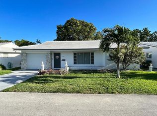 7105 NW 75th St, Tamarac, FL 33321
