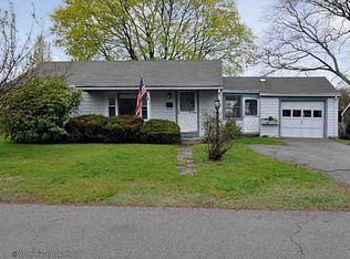44 Winthrop St, Riverside, RI 02915
