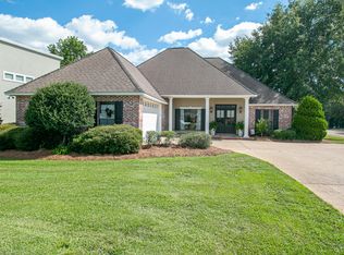 2325 Rue Maison, Biloxi, MS 39532