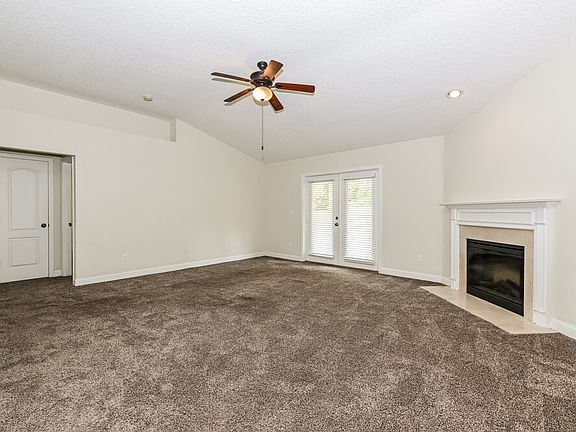 3rd image of 612 Martin Lakes Dr E