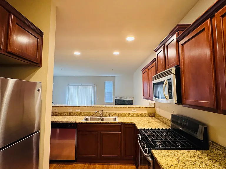 4118 148th St SW #B1 — Photo 11