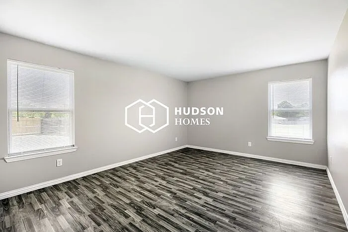 1505 Linda Ln — Photo 8