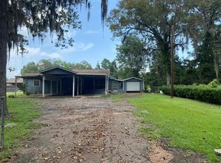 30 Persimmon Cir, Pointblank, TX 77364