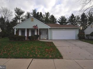 207 Hilltop Cir, Columbus, NJ 08022