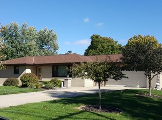 719 S Ottawa St, Earlville, IL 60518