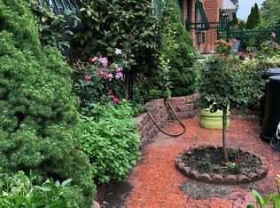 1415 33rd Rd #2F, Astoria, NY 11106