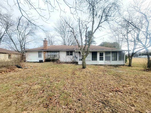 2nd image of 65719 State Road 15