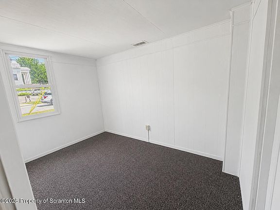 2nd image of 332 New York St