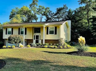 8 Old Farm Rd, Tinton Falls, NJ 07724