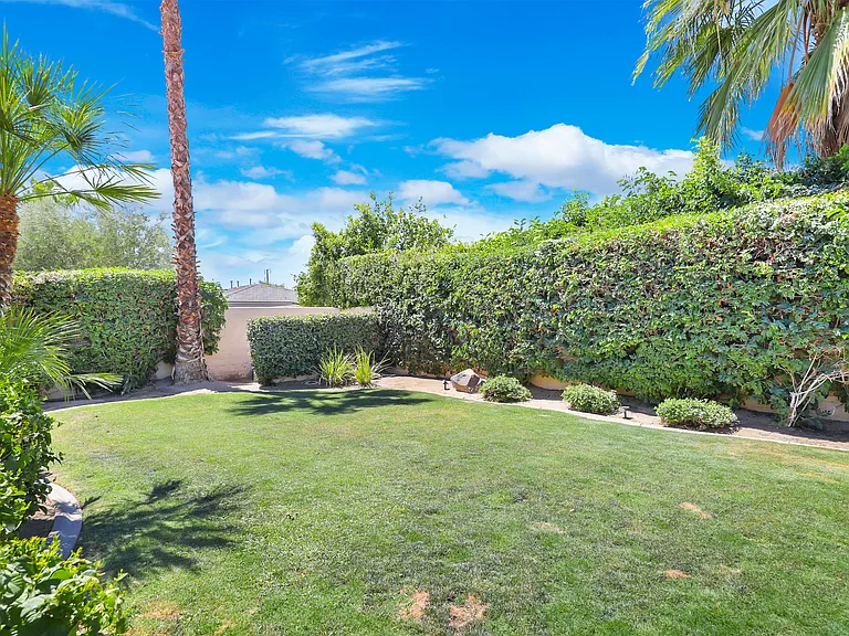 112 Tesori Dr — Photo 35