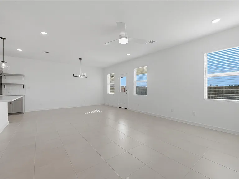 359 W Rose Marie Ln — Photo 10