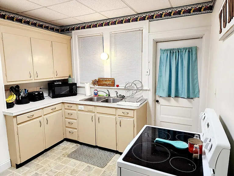 331 N North St #331 — Photo 5