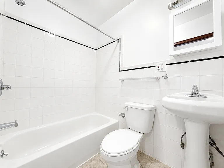 555 W 152nd St #3A — Photo 7