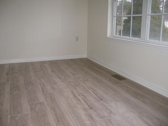 2nd image of 4939A Ancinetta Dr