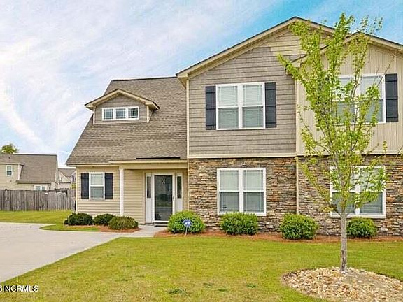 2nd image of 2206 A Sweet Bay Dr
